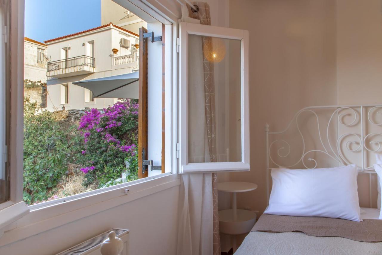 Eleni'S Seaview House Apartment Andros Town Luaran gambar
